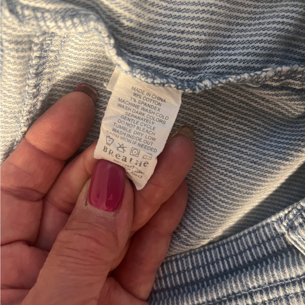 PrAna 🦩 Women’s  denim cotton  Blue stripe shorts Sz:8 - Picture 4 of 10